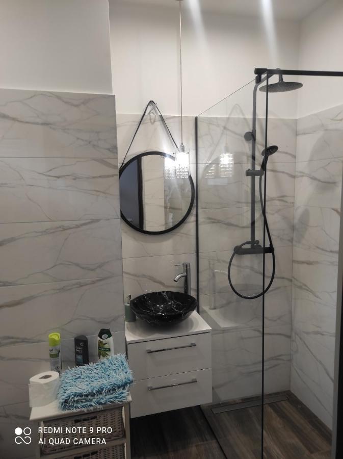 Apartamenty Centrum Walbrzych Ngoại thất bức ảnh