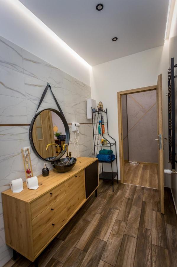 Apartamenty Centrum Walbrzych Ngoại thất bức ảnh